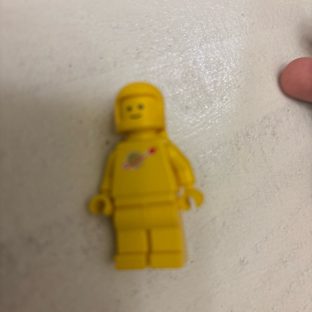 Rare Vintage Lego Classic Space Astronaut Spaceman Minifigure Yellow with Tank